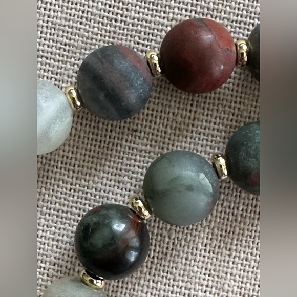 22-1/2 inch Matte Bloodstone bead Necklace NWOT - Picture 6 of 11